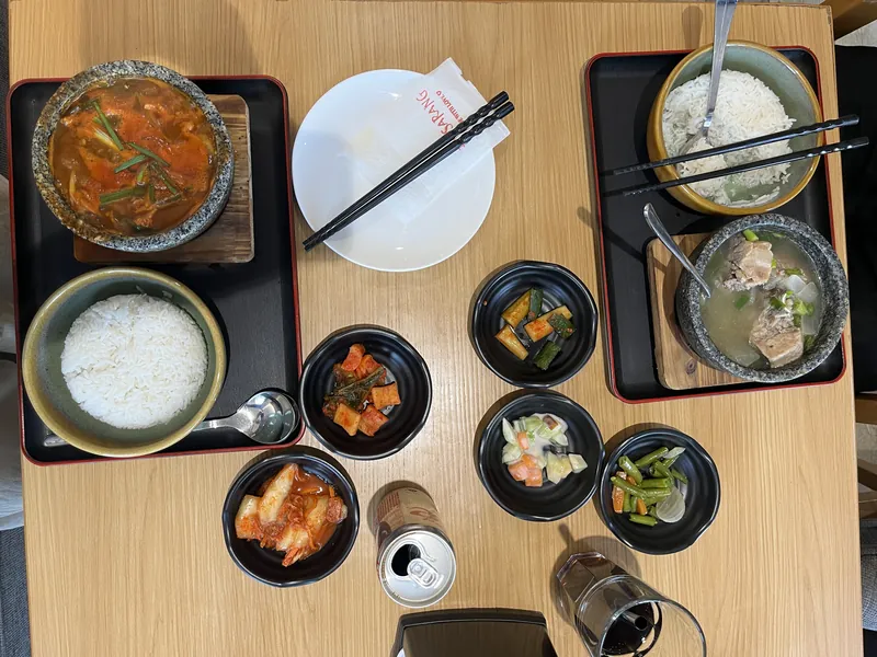 Stews, rice and banchan
